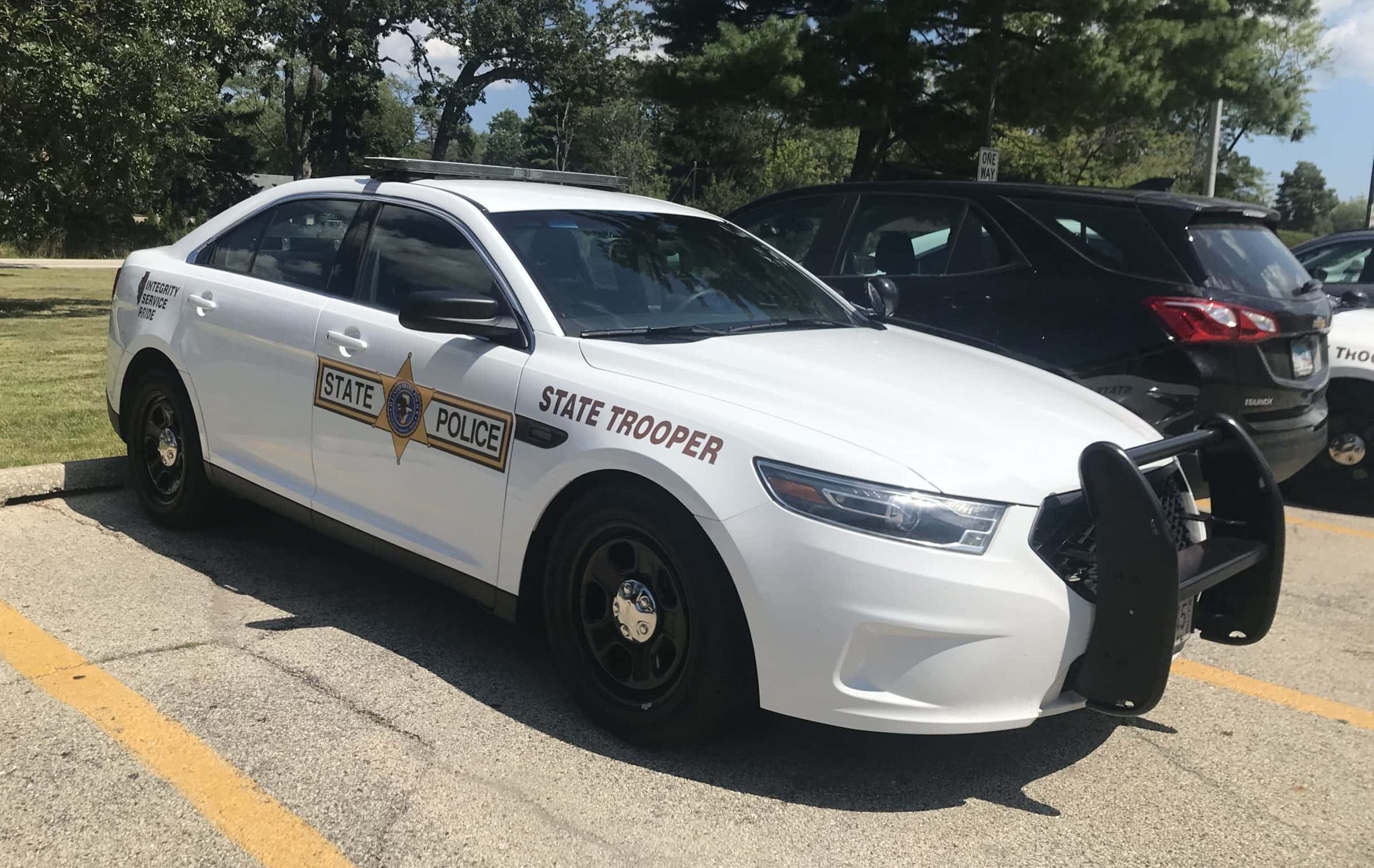 1 killed after being ejected during rollover crash on Interstate 90 near Huntley