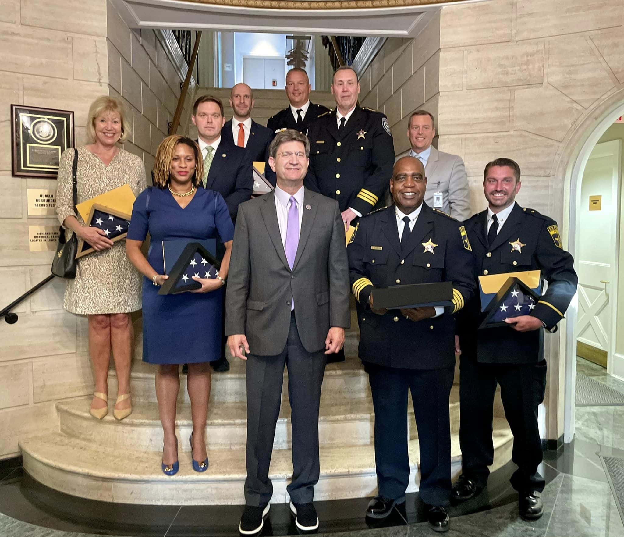 'Unbounded courage': Congressman honors first responders, leaders involved in Highland Park mass shooting response