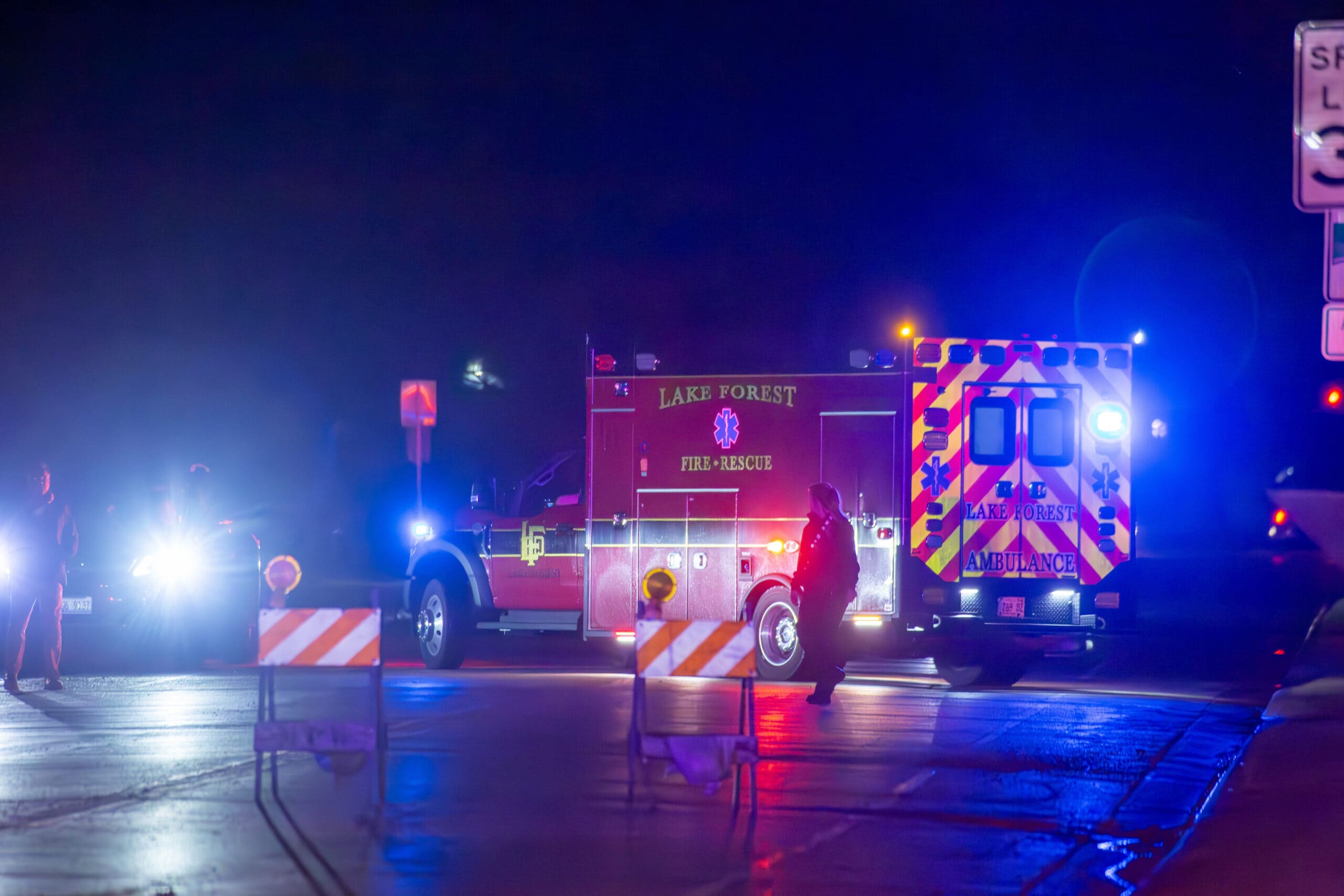 Driver seriously injured after fleeing from police in Highland Park before crashing along Route 41 in Lake Forest